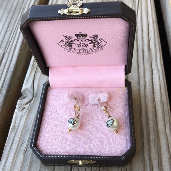 Juicy Couture Vintage Crystal Crown Pearl Drop Earrings IOB EUC - Picture 5 of 8